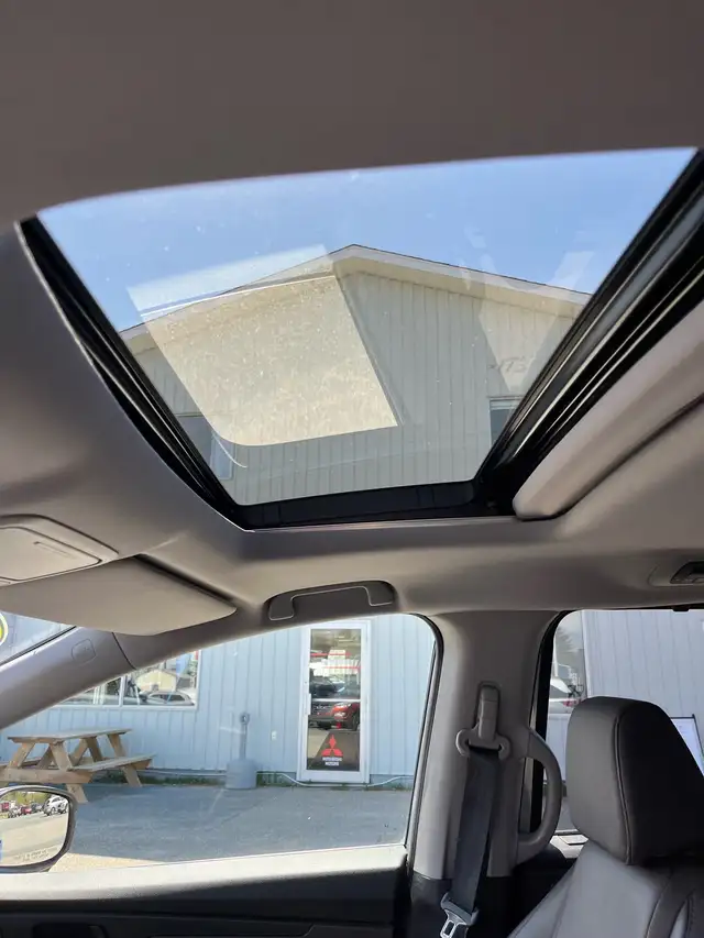 2020 Honda Odyssey EXL 8 passenger - Photo 6