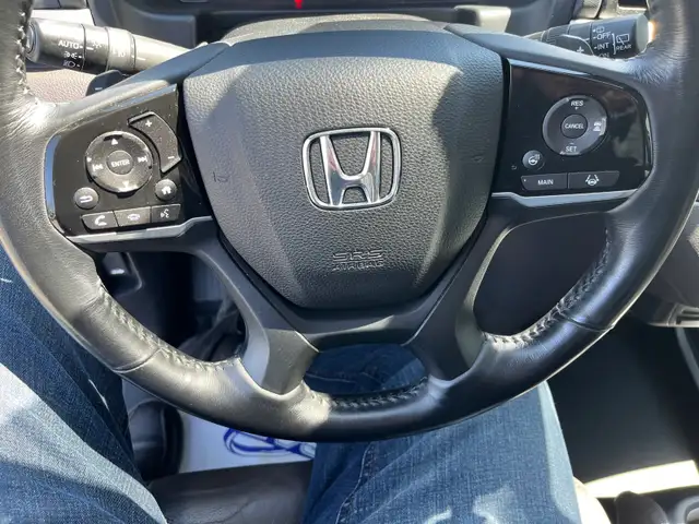 2020 Honda Odyssey EXL 8 passenger - Photo 10