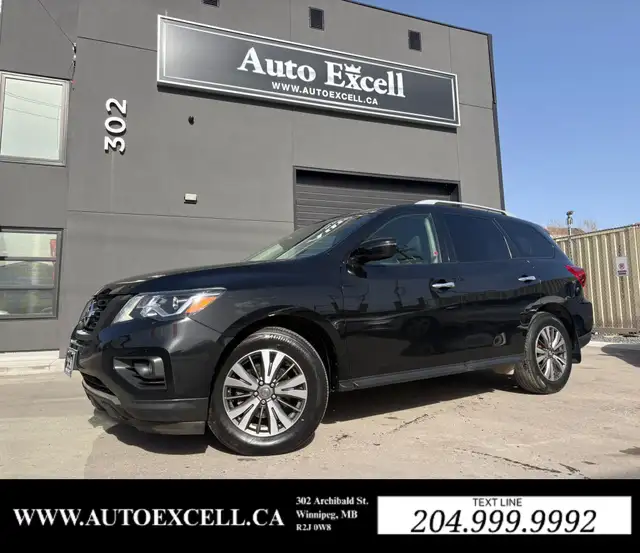 2018 NISSAN PATHFINDER SV TECH - NAV - 3RD ROW SEATING - HTD STS