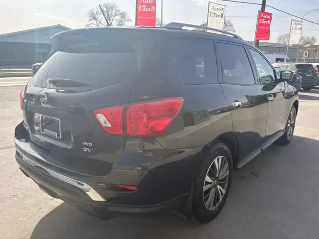 2018 NISSAN PATHFINDER SV TECH - NAV - 3RD ROW SEATING - HTD STS - Photo 5