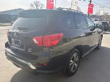 2018 NISSAN PATHFINDER SV TECH - NAV - 3RD ROW SEATING - HTD STS - Photo 5