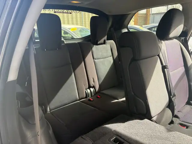 2018 NISSAN PATHFINDER SV TECH - NAV - 3RD ROW SEATING - HTD STS - Photo 19