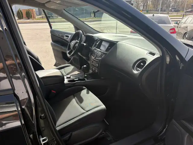 2018 NISSAN PATHFINDER SV TECH - NAV - 3RD ROW SEATING - HTD STS - Photo 21
