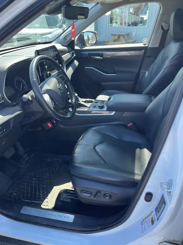 2021 Toyota Highlander Limited AWD - Photo 5