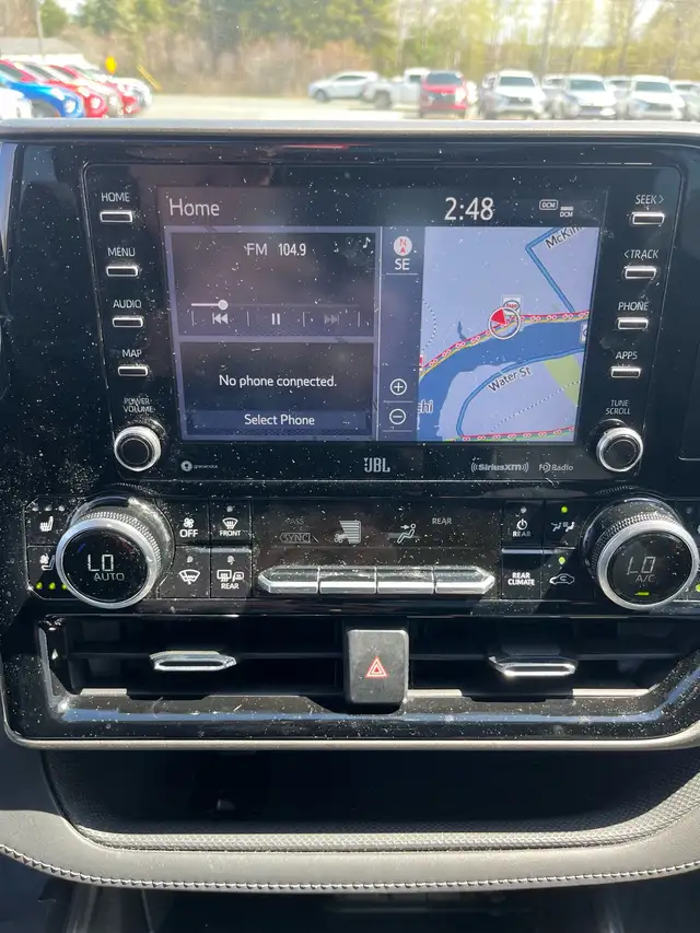 2021 Toyota Highlander Limited AWD - Photo 8