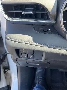 2021 Toyota Highlander Limited AWD - Photo 10