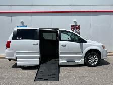 2016 Dodge Grand Caravan SXT-WHEELCHAIR VAN-POWER RAMP-SWIVEL SE - Photo 2