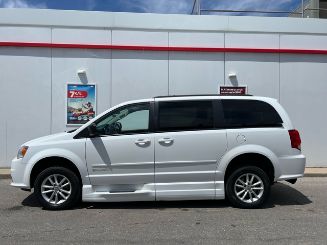 2016 Dodge Grand Caravan SXT-WHEELCHAIR VAN-POWER RAMP-SWIVEL SE - Photo 9