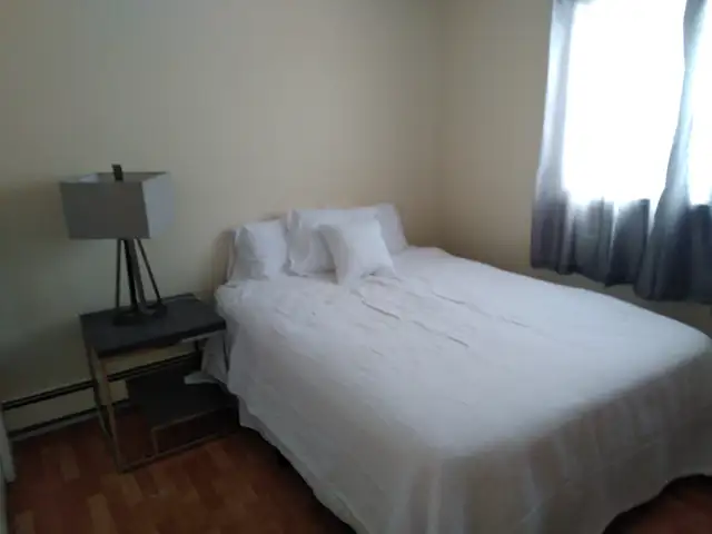 July 1: 2 bdr fully furn'd APARTMENT,  Just bring your suitcase - Photo 6
