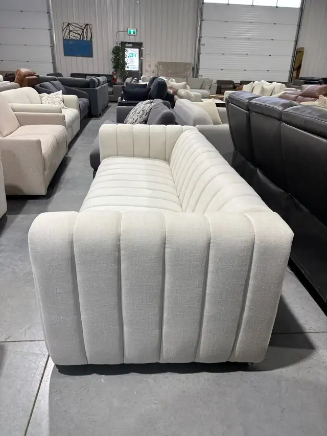 Modern fabric sofa - Photo 2