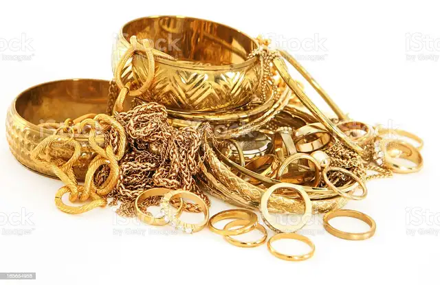 DO YOU NEED CASH ? SELL YOUR GOLD . WE COME TO YOU IN 30 MIN