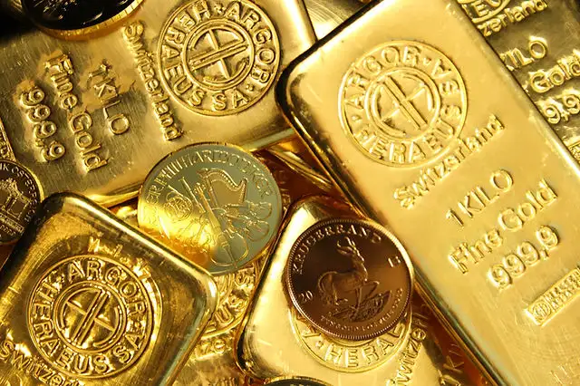 WE WANT TO BUY YOUR GOLD . WE PAY MOST CASH & WE COME TO YOU