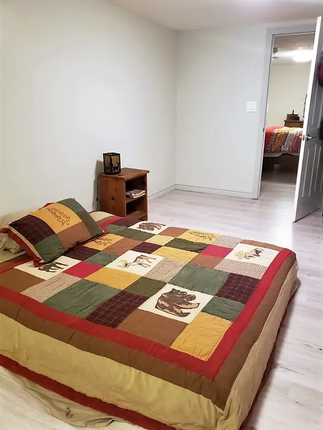Charming 1 Bed   Den, East Barrie - Photo 13