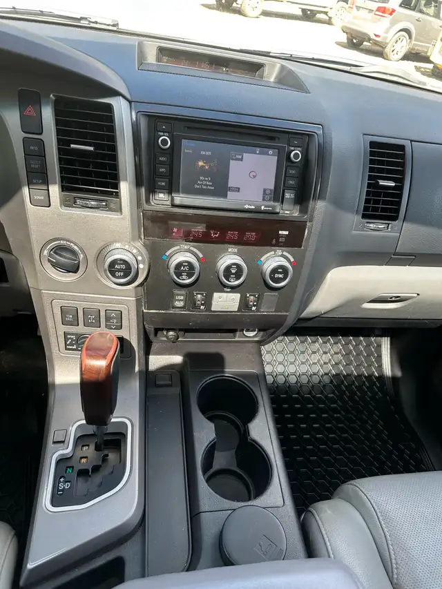 2015 Toyota Sequoia - Photo 9