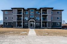SPACIOUS 3 Bedroom Apartment! Move In Ready! - Photo 12