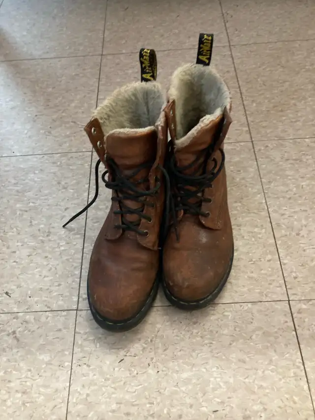 Vintage Doc Martin. size 10. - Photo 3