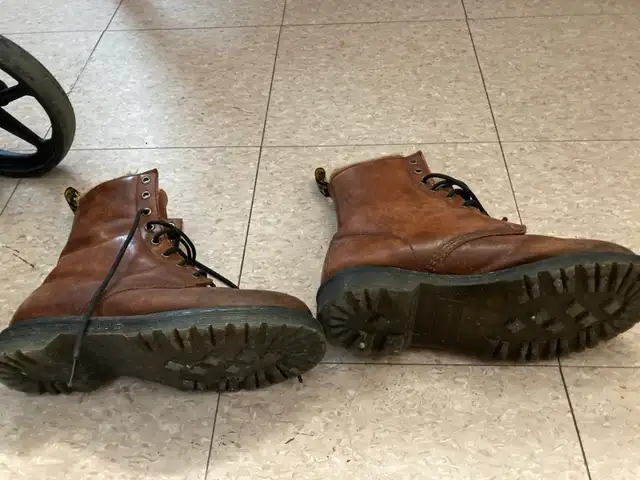 Vintage Doc Martin. size 10. - Photo 5