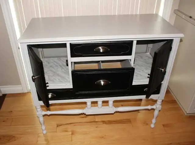 Buffet, crédence antique (1940) 110$ livré si... - Photo 3