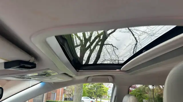 2013 Toyoto Sienna, XLE - Photo 5