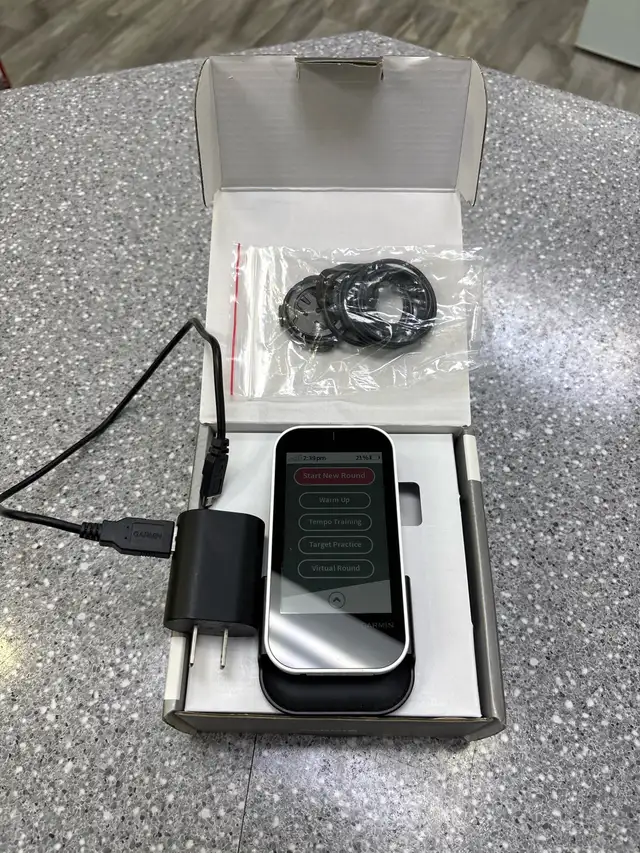 GARMIN APPROACH G80 GOLF GPS IN BOX