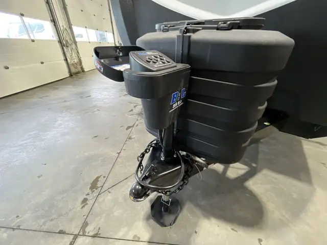 2024 OUTBACK 252 RD - Photo 3