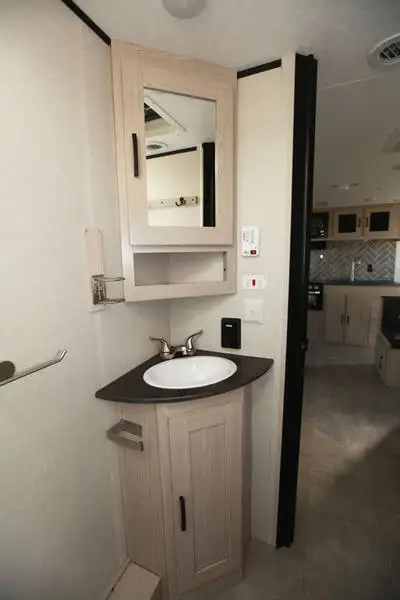 2021 Coachmen Apex 256 BHS Ultra Lite - Photo 23