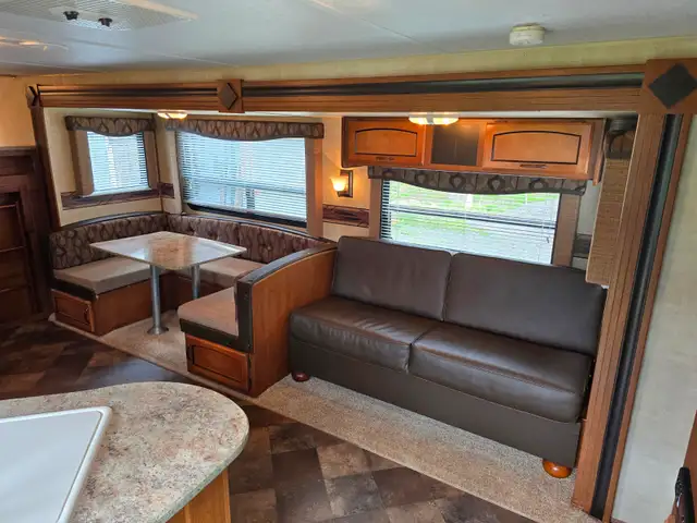 2014 Summerland Travel Trailer - Photo 4