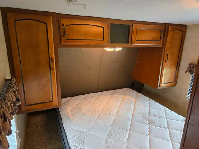 2014 Summerland Travel Trailer - Photo 8