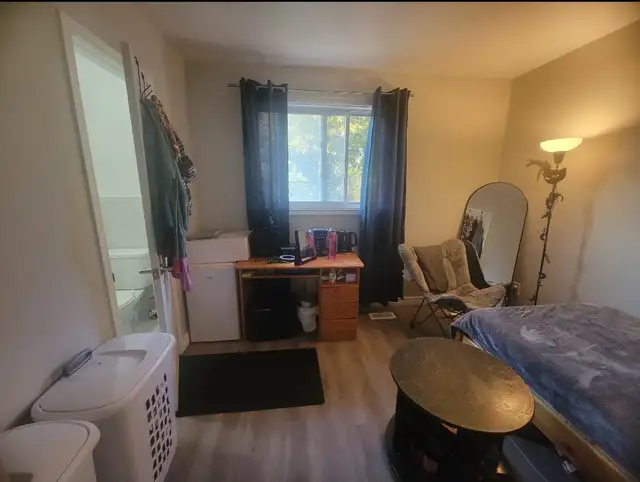 Vacant rooms downtown Toronto for movein start ASAP/June/July - Photo 7