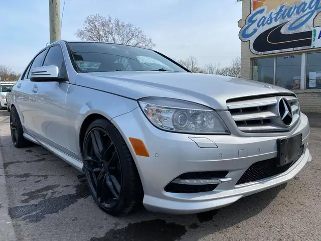2011 Mercedes-Benz C-Class C300 4MATIC - Photo 2