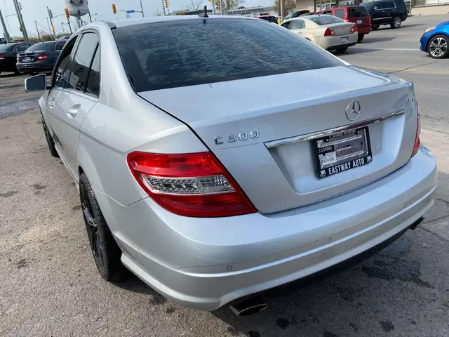 2011 Mercedes-Benz C-Class C300 4MATIC - Photo 7