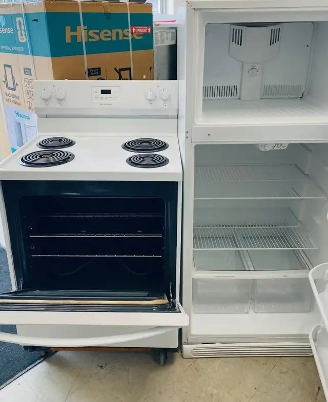 Frigidaire Fridge& Stove Set, - Photo 2