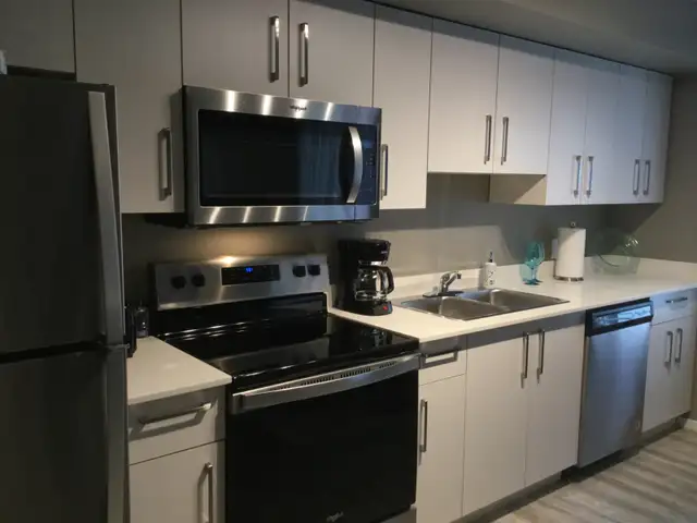 FURNISHED 1 Bedroom Condo near YYC - Metis Trail/128 Ave NE