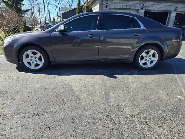 2011 CHEV MALIBU LS - Photo 4