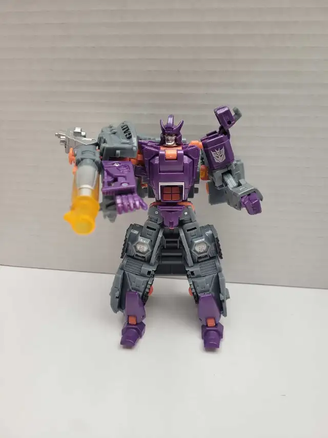 Transformers Galvatron Decepticon Universe 2 Deluxe Class