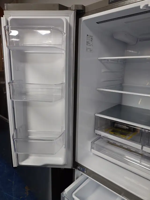 LG '33' Stainless Steel French Door Fridge on Sale‼️ - Photo 5