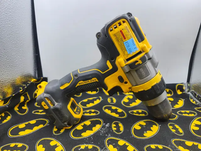 DeWalt DCD999 1/2 Brushless Cordless Hammer Drill (#18865-2)