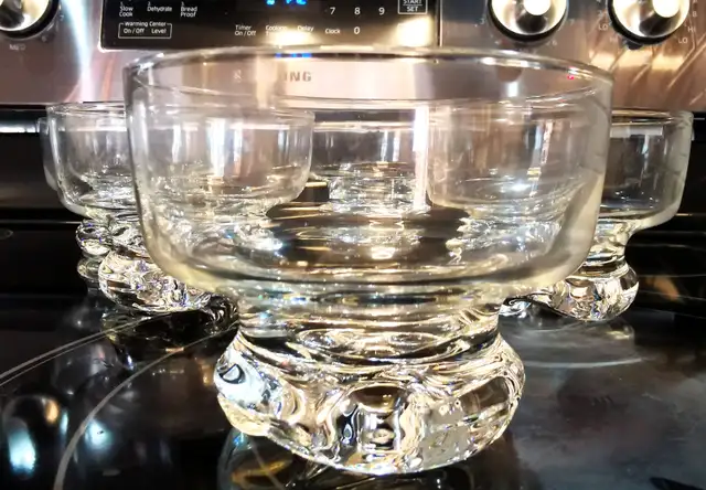 Glass Ice Cream/Dessert Bowls  (X7) - Photo 5