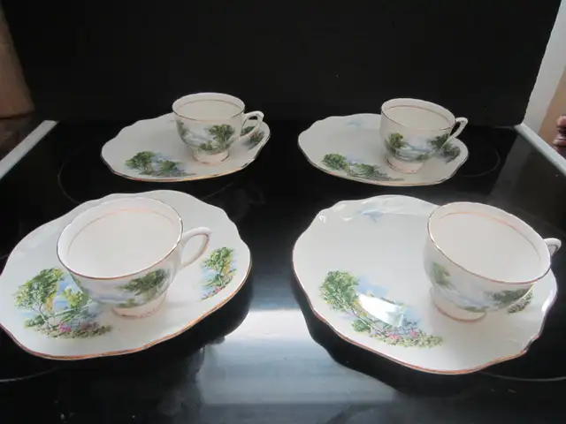 Colclough fine bone HOSTESS TRAY SETS for 4