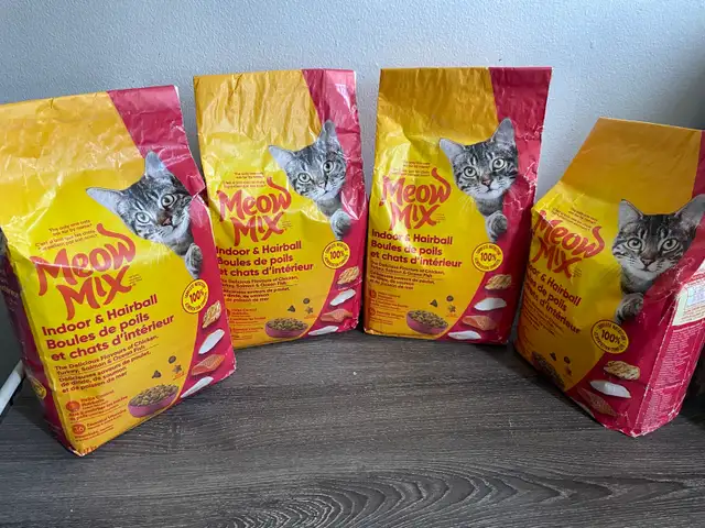Cat Foods 4 Sale - Photo 2