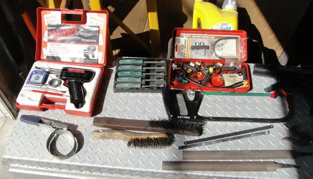 ASSORTED LOT OF TOOLS - Photo 5