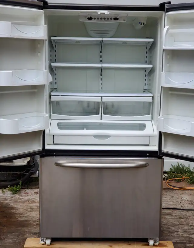Maytag French Door fridge - Very good condition, Cold, Stainless - Photo 4