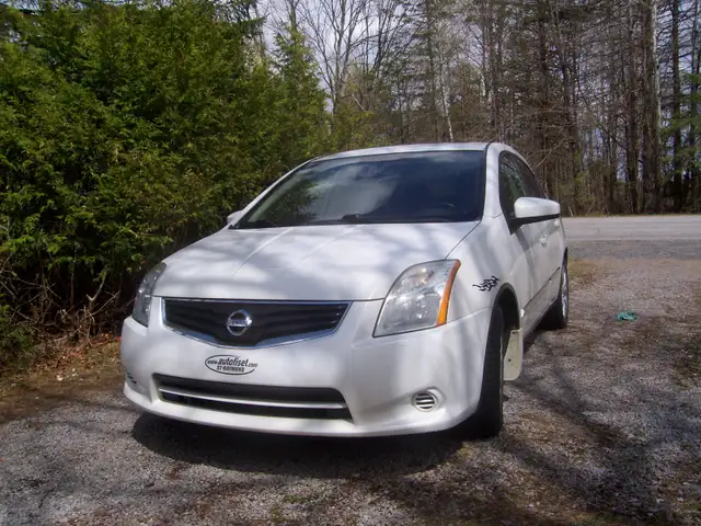 Superbe Nissan Sentra 2011-Allure Sport-90k(Disponible fin juin) - Photo 2