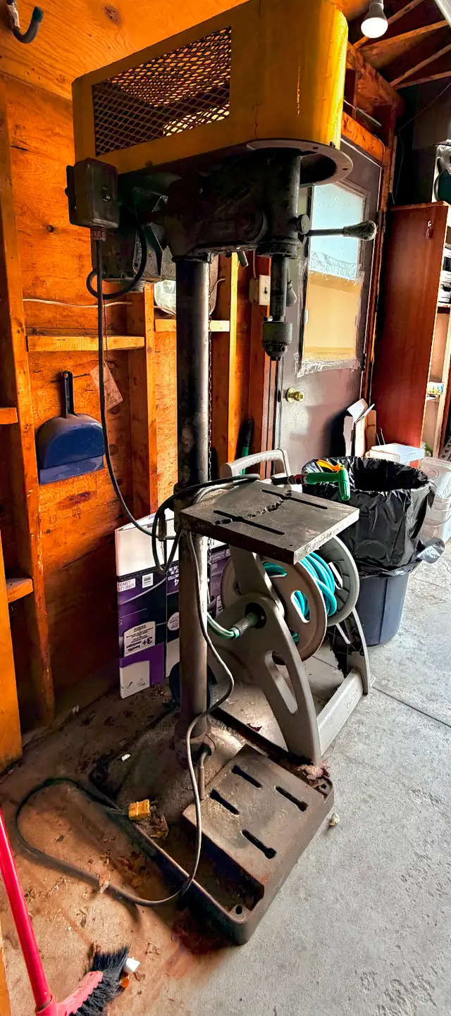 Floor model drill press - Photo 4
