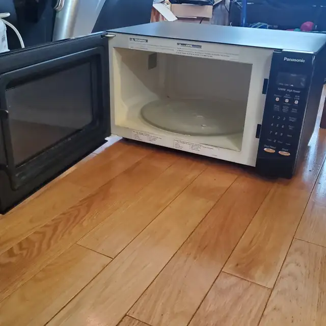 Panasonic microwave - Photo 2
