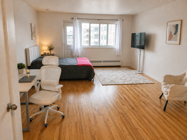 Lease Transfer, Spacious Studio in Ville Saint-Laurent  ‎‎$1050