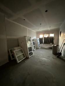 vinyl floor installer needed