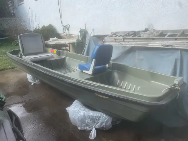 11’ Jon Fishing Boat - Photo 3