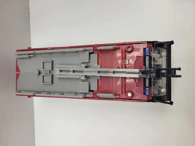 Transformers Sentinel Prime Leader Class - Photo 2