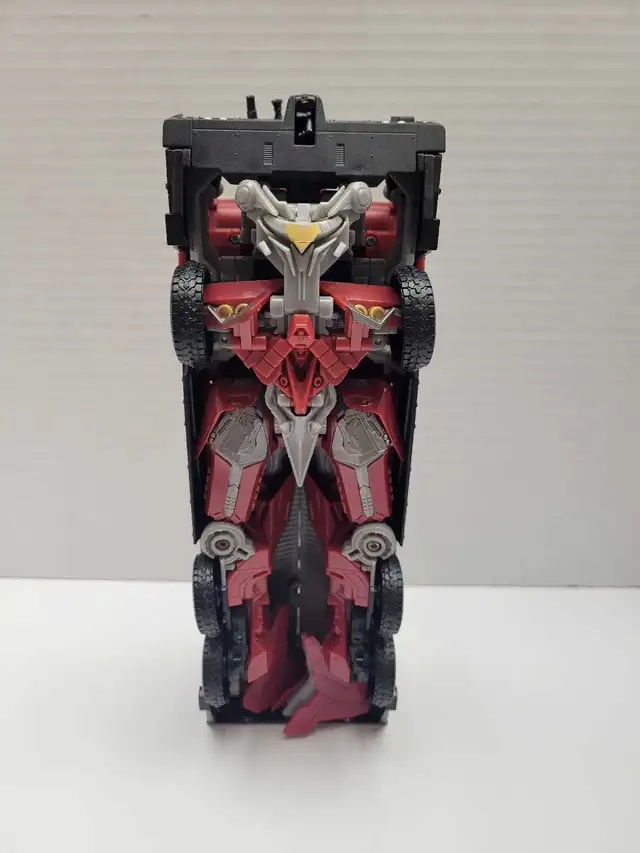 Transformers Sentinel Prime Leader Class - Photo 6